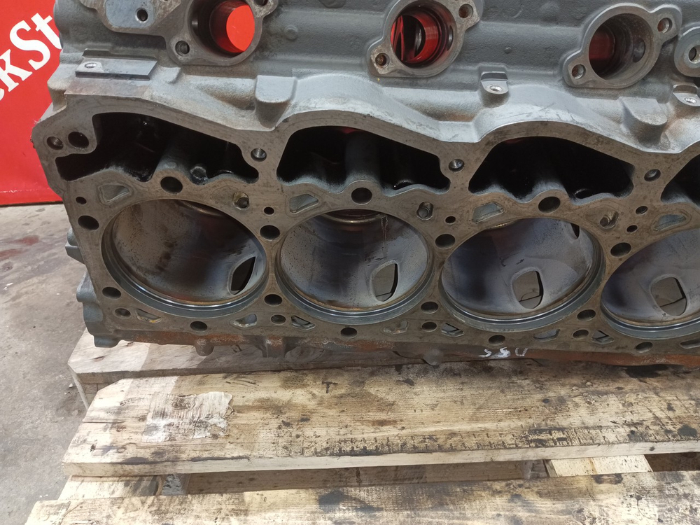 Блок цилиндров двигателя MX340U1 EURO-5 2018г.