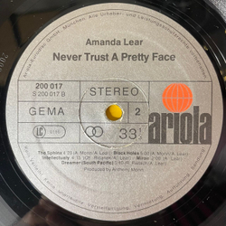 Винтажная виниловая пластинка LP Amanda Lear Never Trust A Pretty Face (Германия 1979)