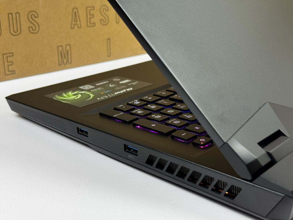Игровой ноутбук MSI Alpha 17 Ryzen 9 7940HX RTX 4070 16GB 1TB 17.3" 2.5K 240Hz Win11 Русско-Английская клавиатура