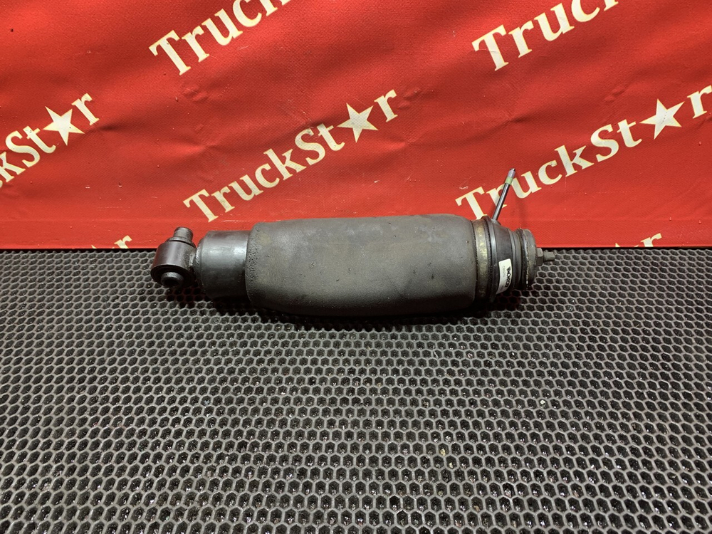 Подушка кабины передняя