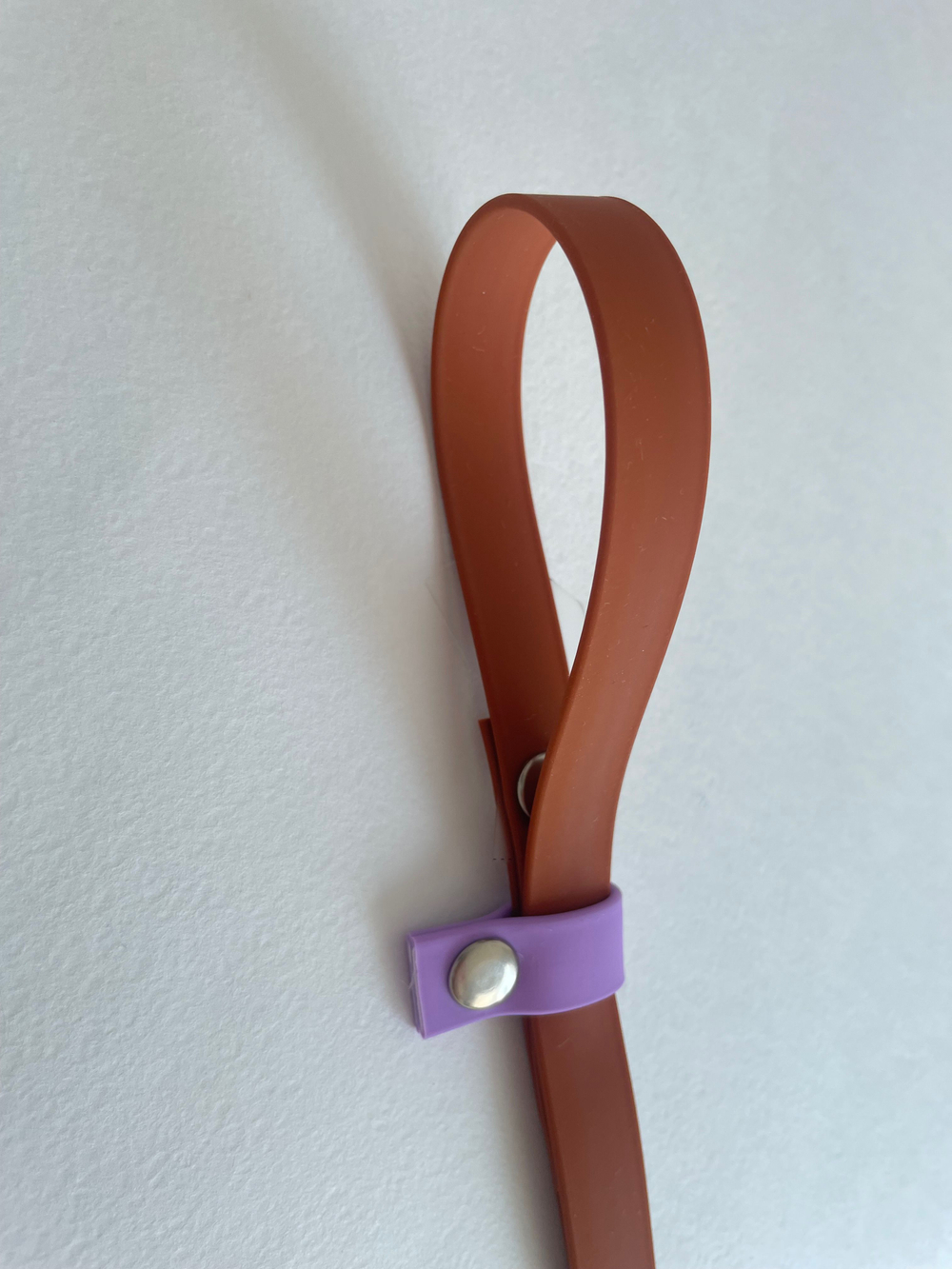 Ринговка груминга из биотана , ширина 15 мм, длина 50 см., зебра