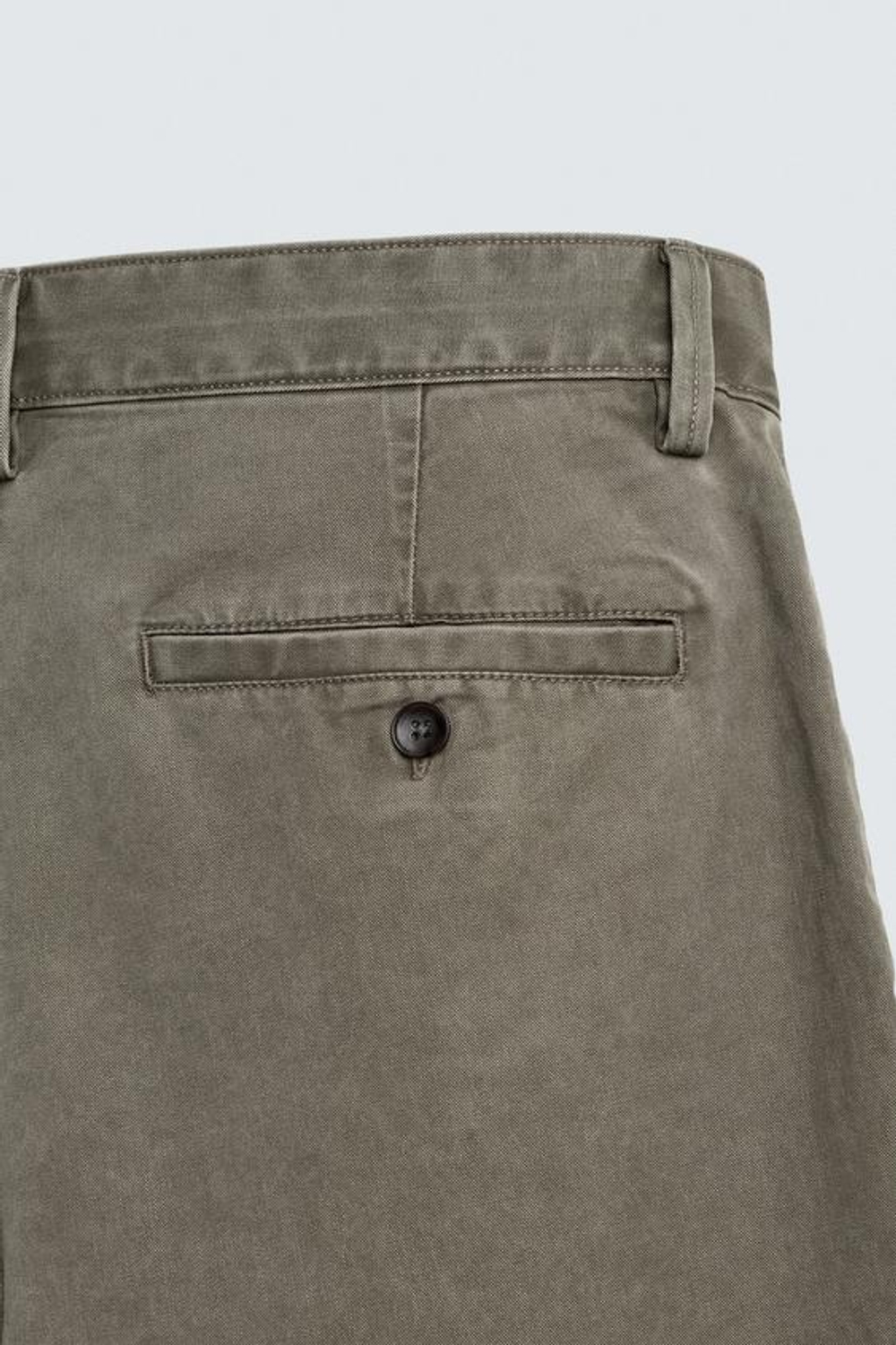 ZARA ШОРТЫ REGULAR FIT СО СКЛАДКАМИ, ЗЕЛЕНЫЙ