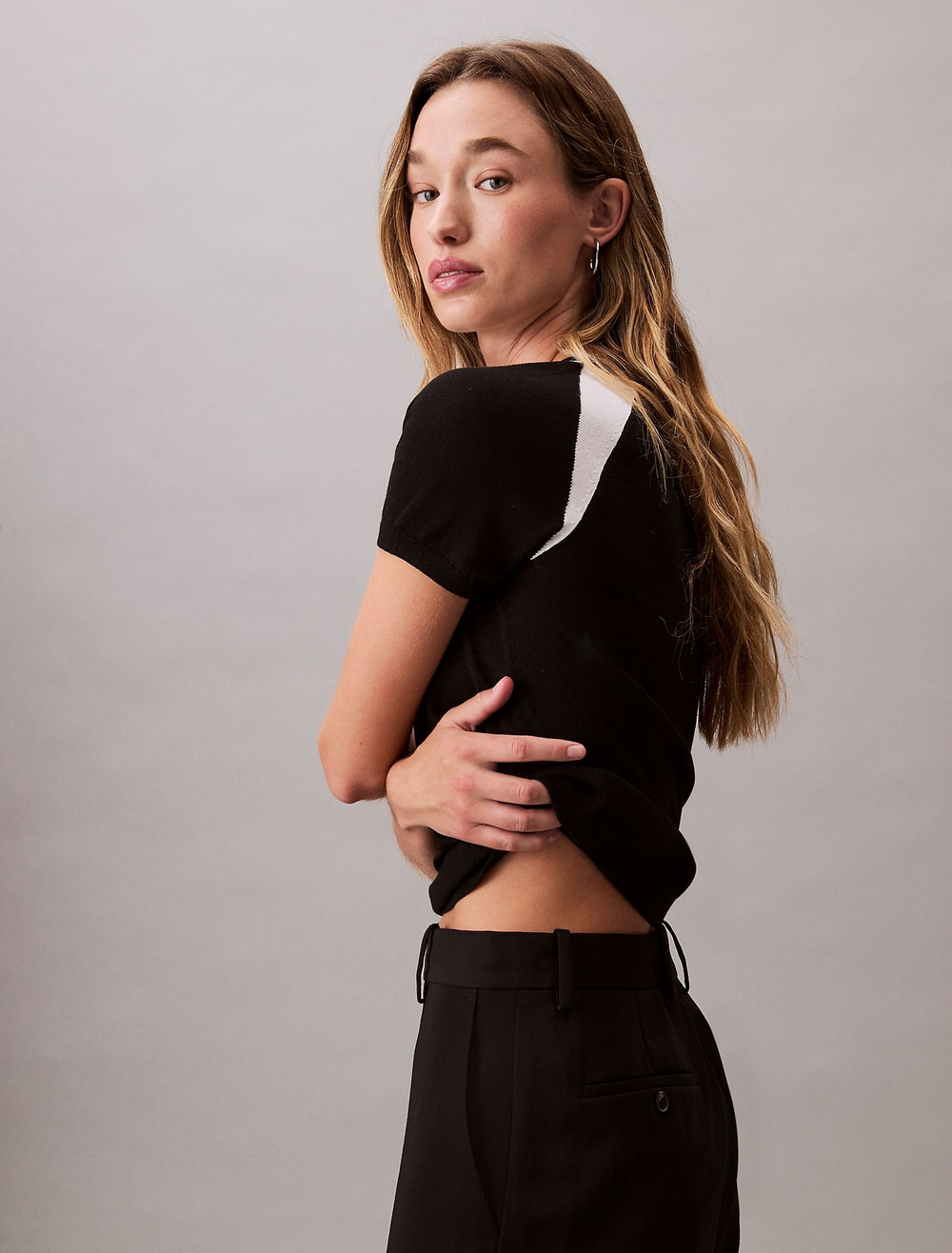 Футболка Calvin Klein Logo Graphic Raglan Sleeve Slim T-Shirt Black