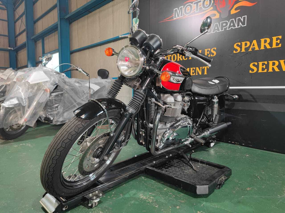 Triumph Bonneville T100 2007