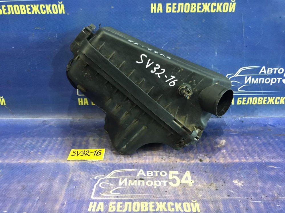 Корпус воздушного фильтра TOYOTA VISTA 1993