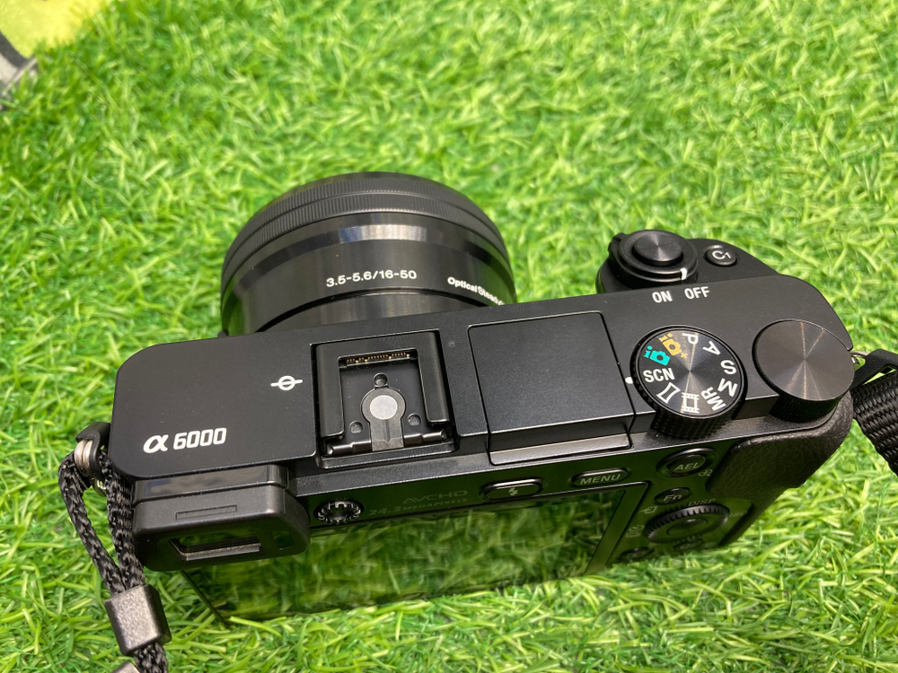 Sony A6000 + 16-50mm 1.8 OSS (1.700 кадров)