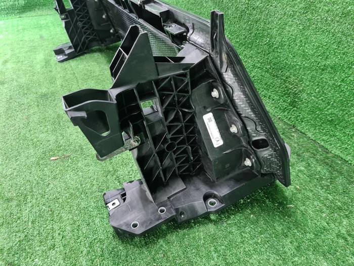 Телевизор Mercedes GLS x167 (2019-н.в.)