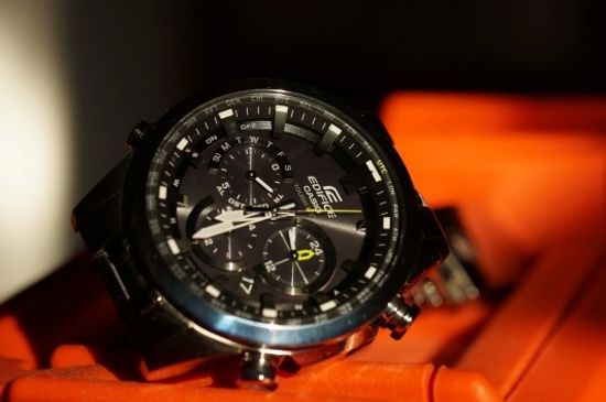 Наручные часы Casio EQW-T630JD-1AJF