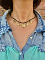 Колье черные кристаллы с разноцветными подвесами блики Богородицы, фурнитура золото, Италия