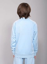 Модель рост 139 см. размер брюк 8-10 см