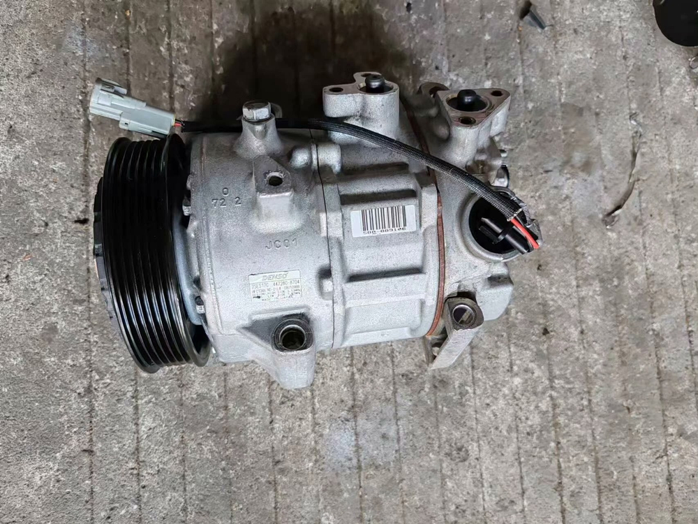 Компрессор кондиционера Jeep Cherokee/Compass/Wrangler/Renegade