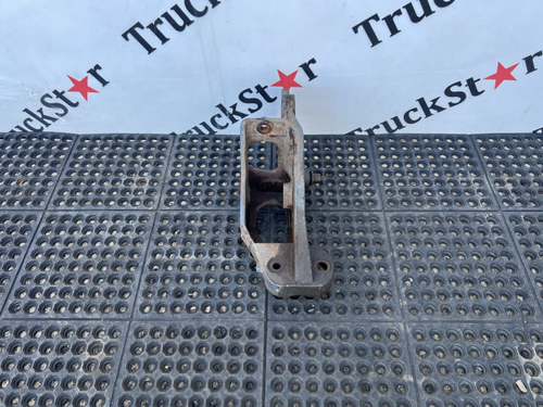 Кронштейн рессоры передней правый