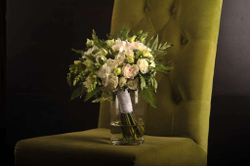 Букет невесты из роз Дэвида Остина и леувенбеков