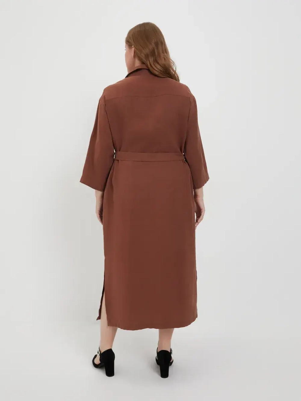 Платье с поясом