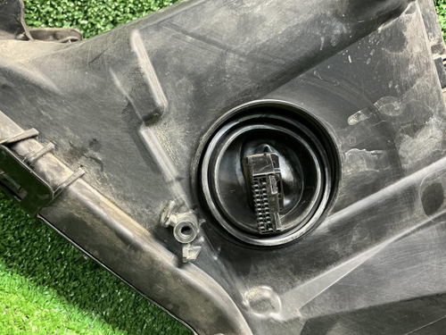 Фара правая Toyota Camry xv70 (2017-н.в.) LED