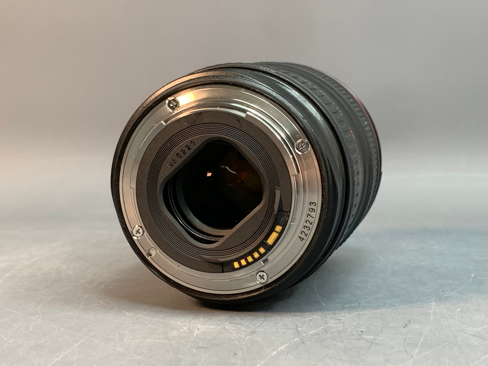 Canon EF 24-105 mm f/4 L IS USM песочек под фокусировочным кольцом