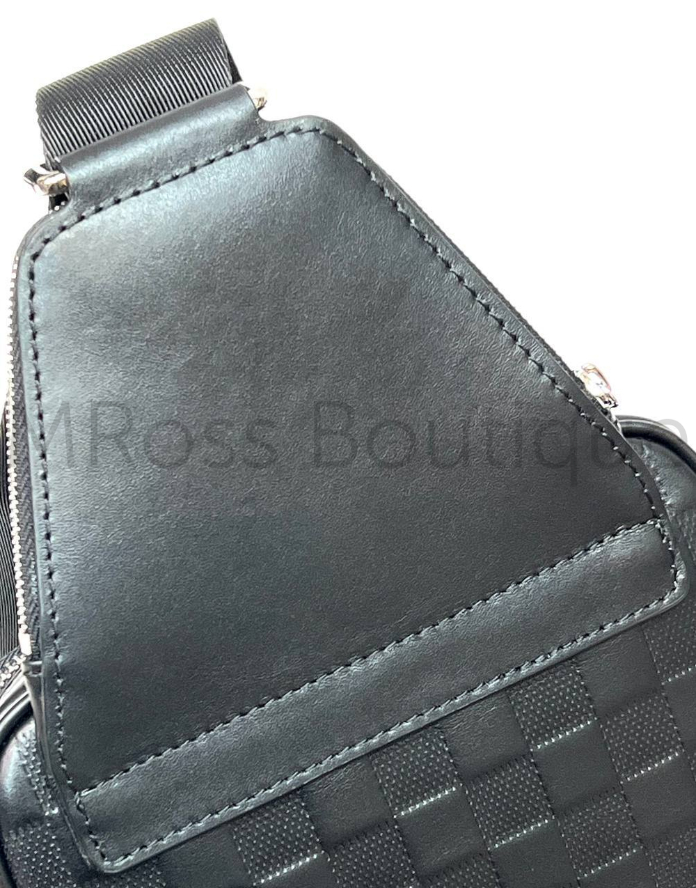 Кожаная черная сумка Avenue Sling NM Louis Vuitton