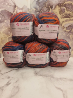 Эффектное фламе, пряжа Пехорка 38% шерсть, 38% ПАН, 24% Полиамид 5х50г/125м 1216м
