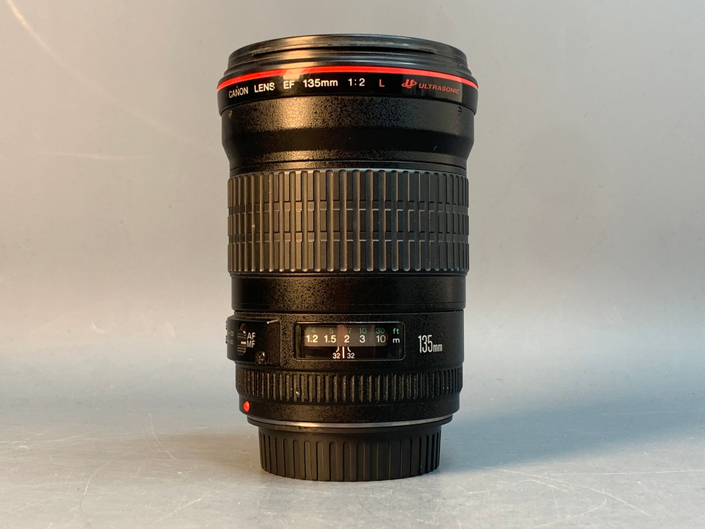 Canon EF 135mm f/2L USM