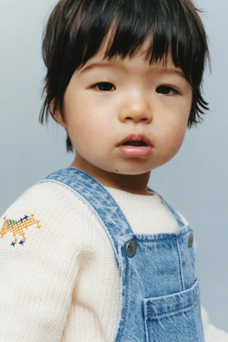 ZARA ТРИКОТАЖНЫЙ ДЖЕМПЕР С ВЫШИВКОЙ КРЕСТИКОМ, ЭКРЮ