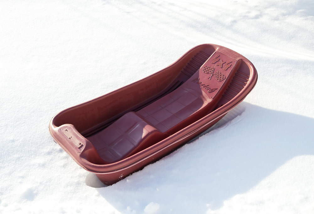 Сани цветные крашеные 88*40*12см (2.02кг)