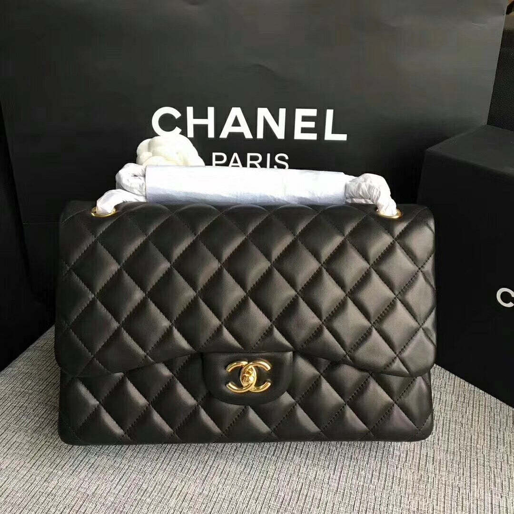 Chanel Flap 30 cm