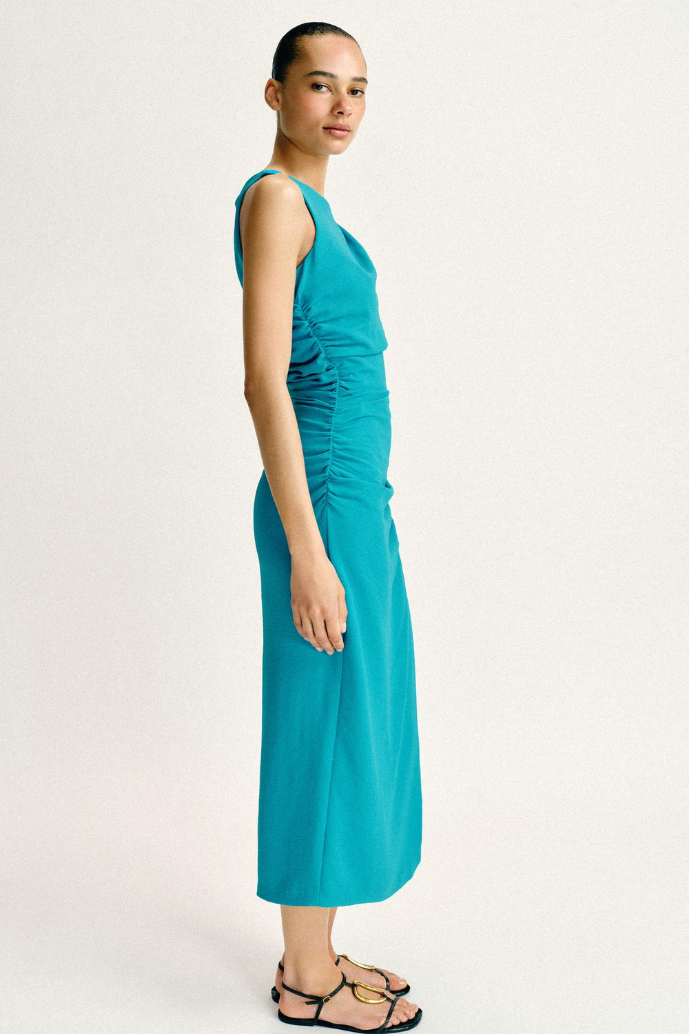 ZARA ПЛАТЬЕ МИДИ СО СБОРКАМИ И ЗОЛОТИСТОЙ ДЕТАЛЬЮ, БИРЮЗОВЫЙ