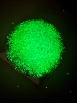 СТЕКЛЯННАЯ КРОШКА ЛЮМИНЕСЦЕНТНАЯ С БЛЕСТКАМИ 1 фракция