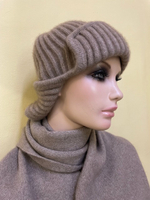 Шапка-ушанка женская.