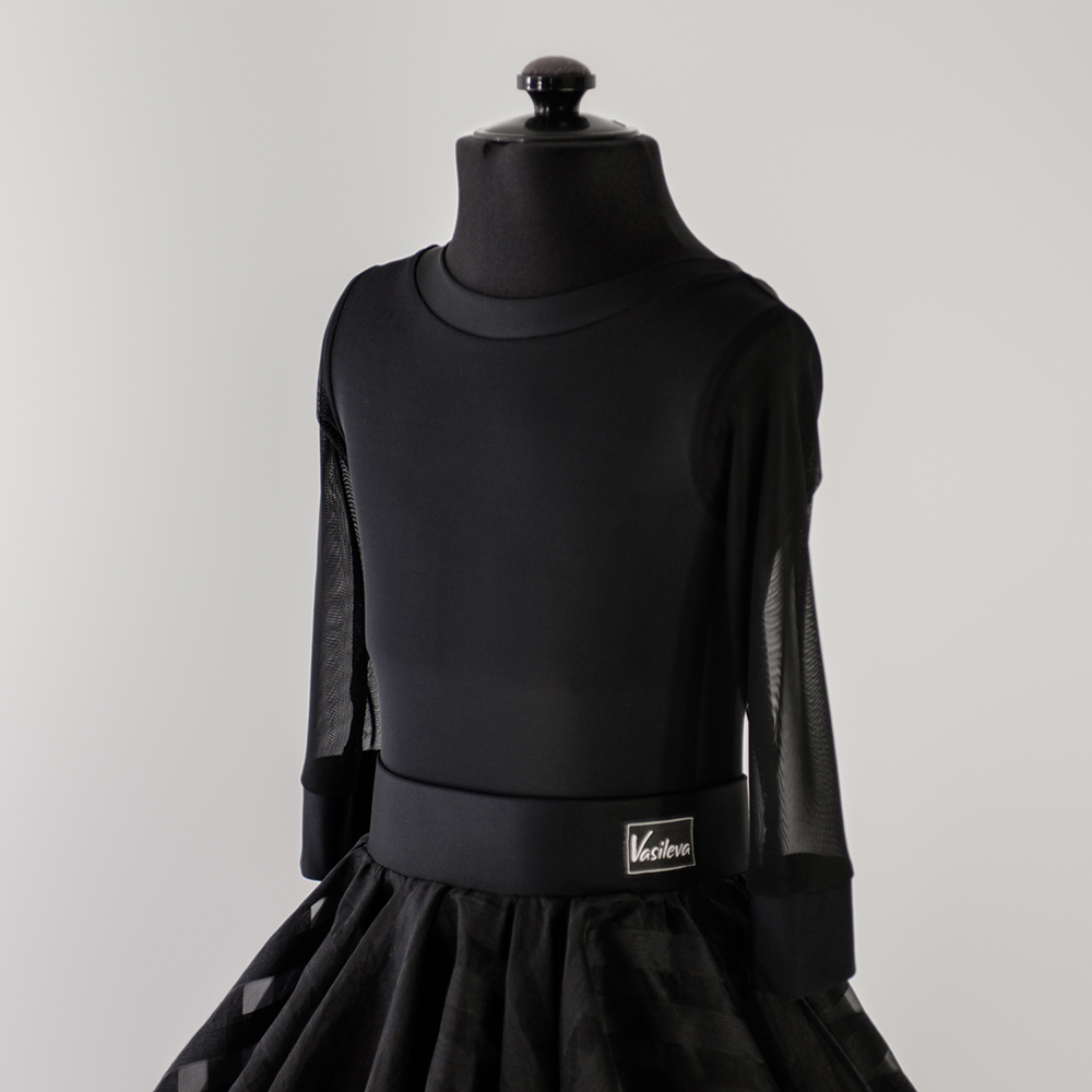 платье с гипюром