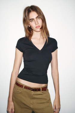 ZARA ФУТБОЛКА С V-ОБРАЗНЫМ ВЫРЕЗОМ, СВИНЦОВЫЙ