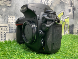 Nikon D700 11.200 кадров