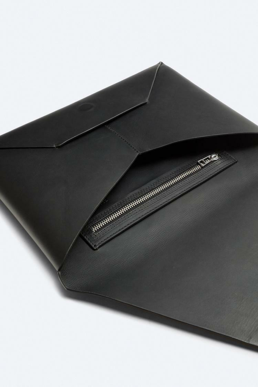 ZARA КОЖАНЫЙ КЛАТЧ, ЧЕРНЫЙ