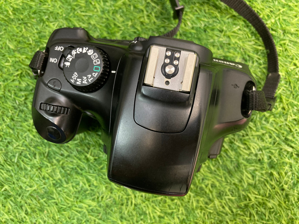 Canon EOS 1100D 30.000 кадров