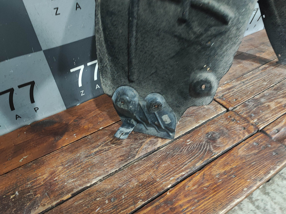 Подкрылок задний правый Skoda Octavia 3 (A7) 13-20 Б/У Оригинал 5E0810970C