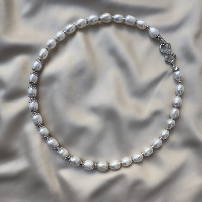 Колье «Белое отражение» — с натуральным жемчугом