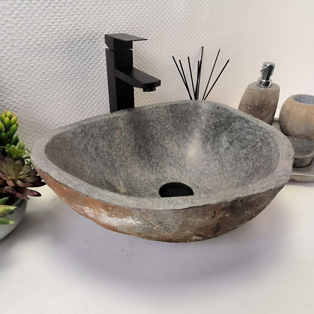 Раковина из речного камня RS-63847 (43*36*15) 0121