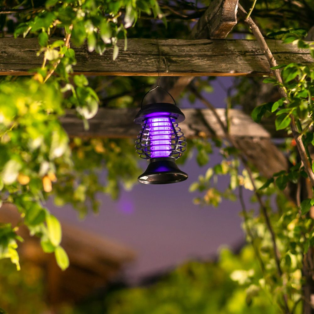 USL-F-300-PМ310 BUG ZAPPER Садовый светильник на солнечной батарее. 13 светодиодов. Эффект пламени и антимоскитный режим . 1xАА Ni-Mh аккумулятор в-к. IP44. TM Uniel.