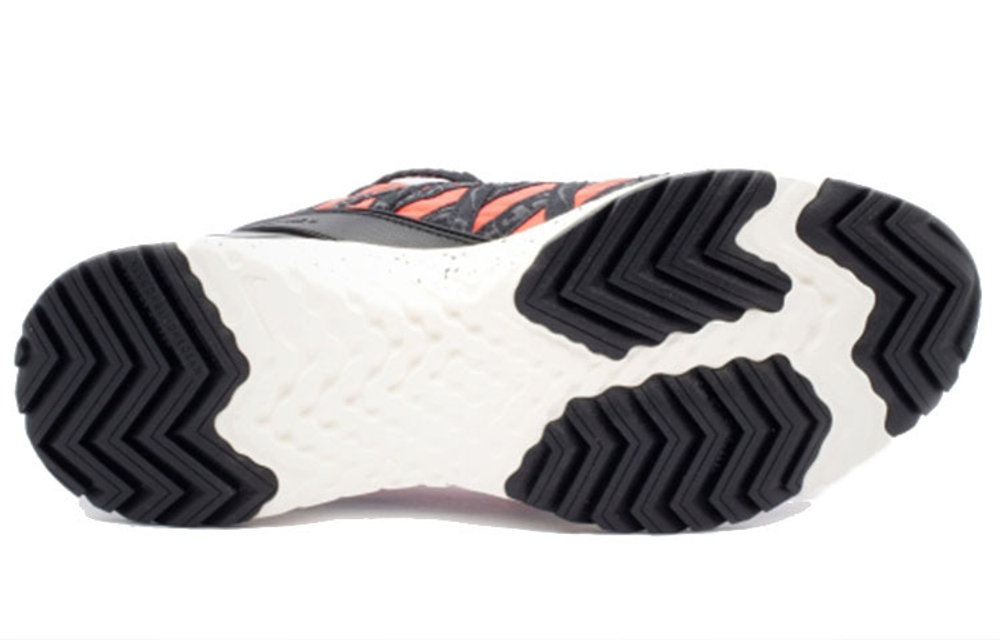 Кроссовки Nike Revolution 5