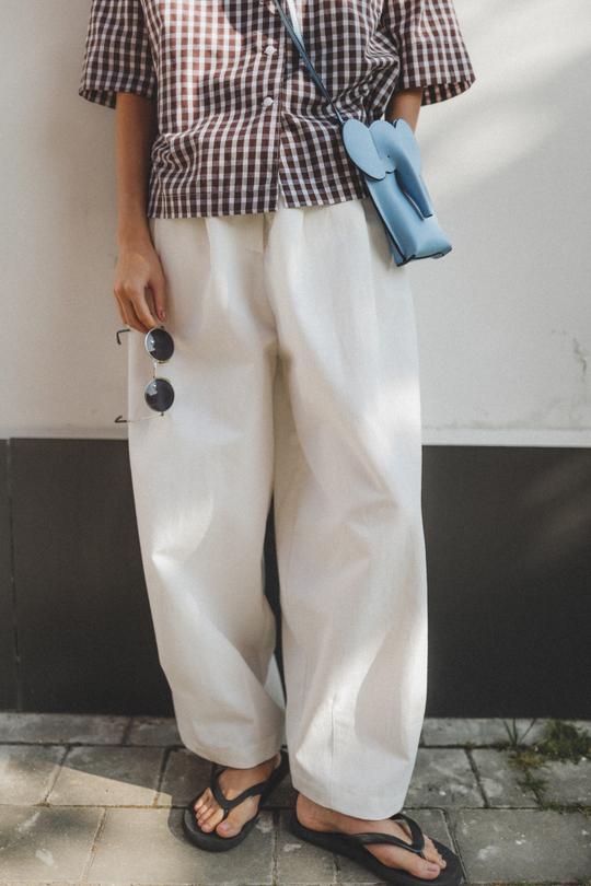 Брюки-бананы из джинсы Айвори