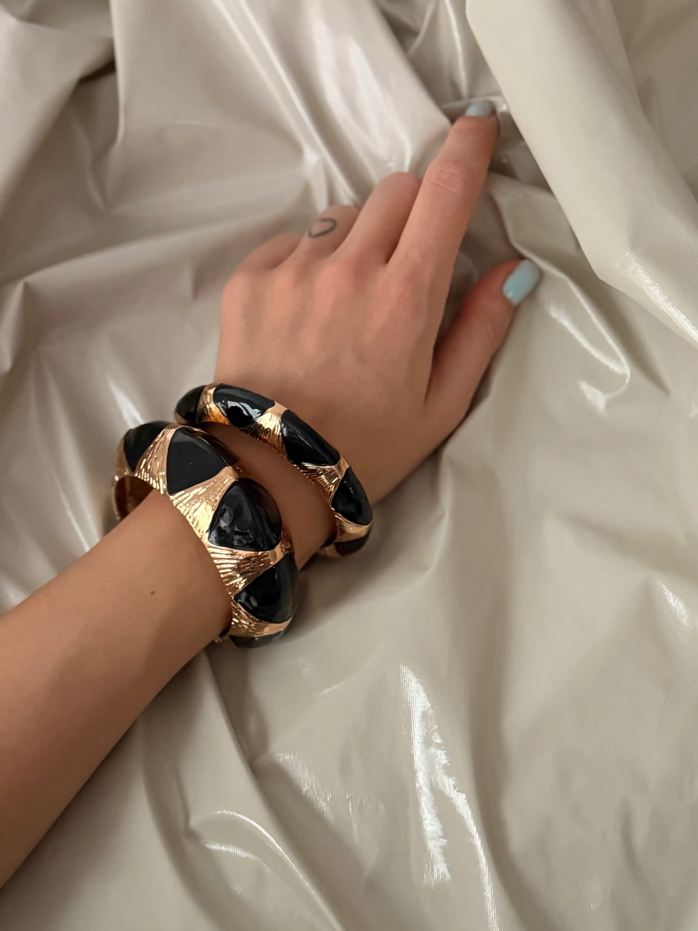 Браслет широкий Диора, Черный