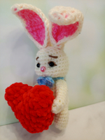 Зайчик с сердцем