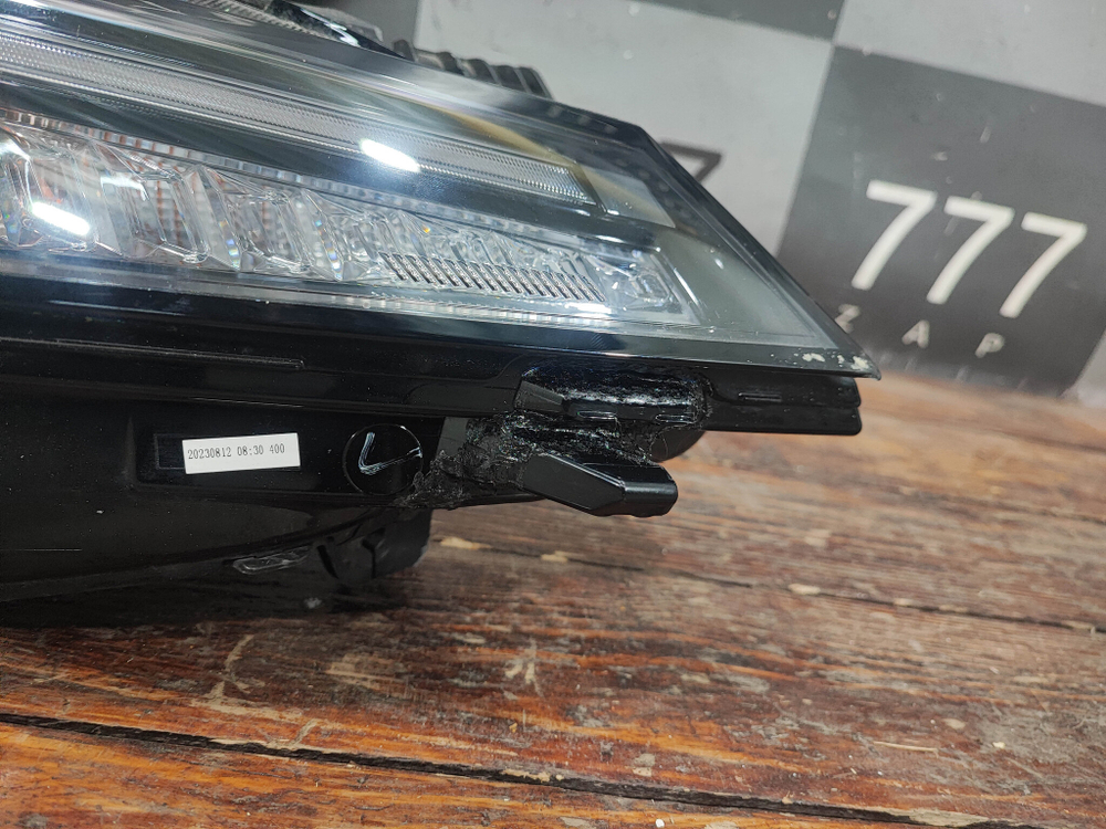 Фара правая LED Changan Lamore 23-нв Б/У Оригинал C589F2805010400AA