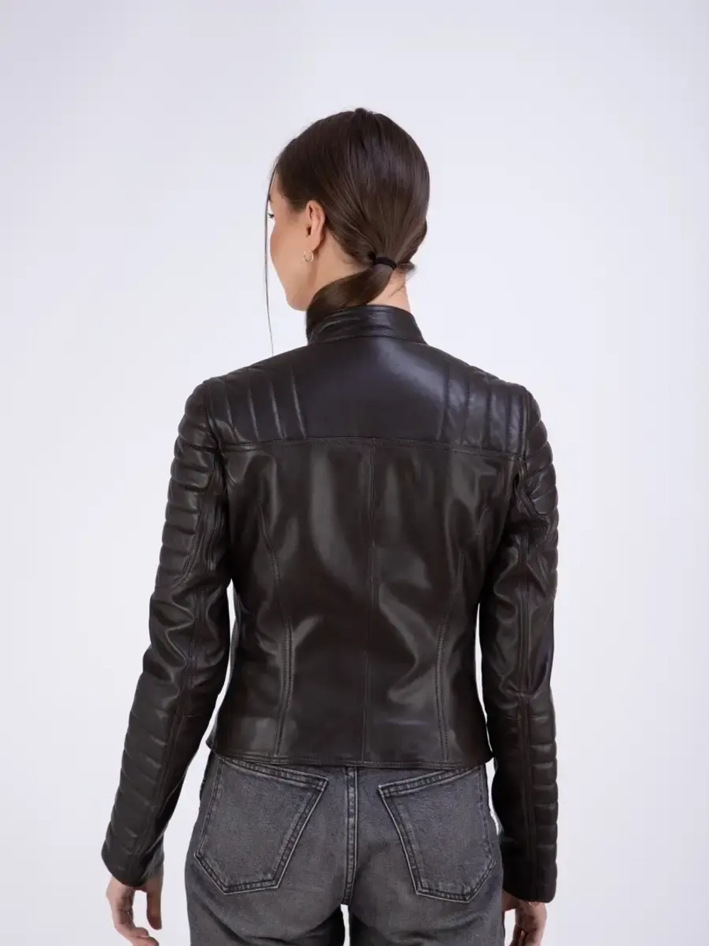 Косуха укороченная демисезонная куртка из натуральной кожи