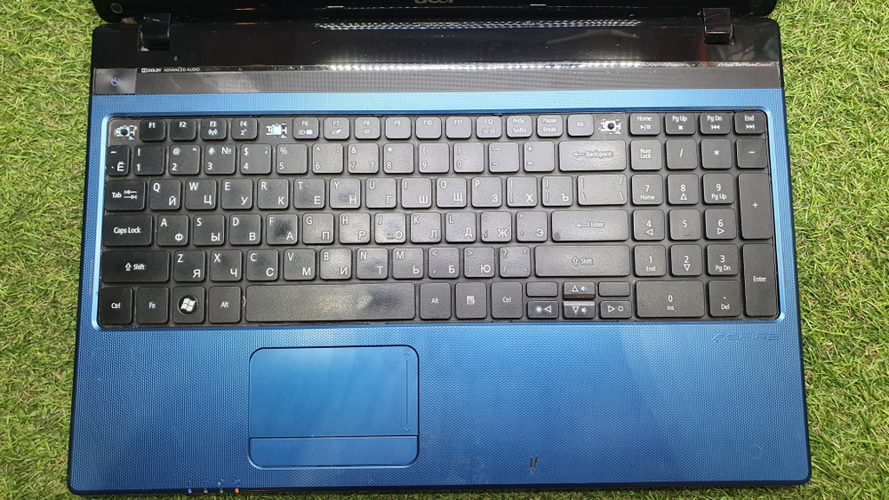 Ноутбук Acer i3/4Gb/GT 520M 1Gb