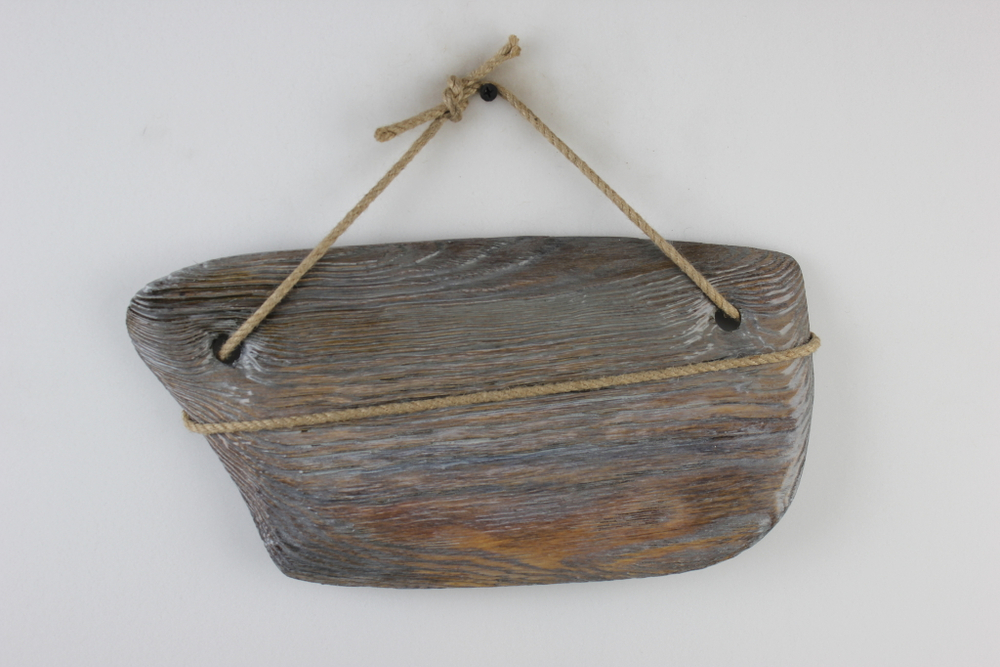 Деревянный сувенир с хакасским петроглифом