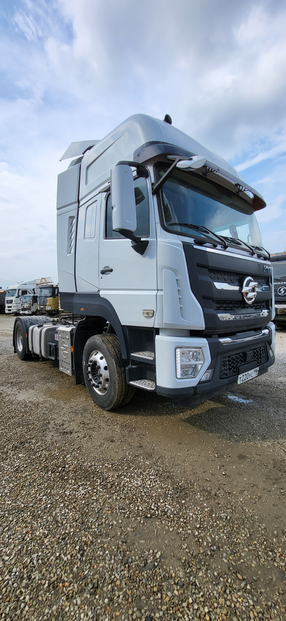 VASOL HV7 4x2 Седельный тягач DFD4189 (Дизельный, 13.0 л, 530 л.с. АТ)