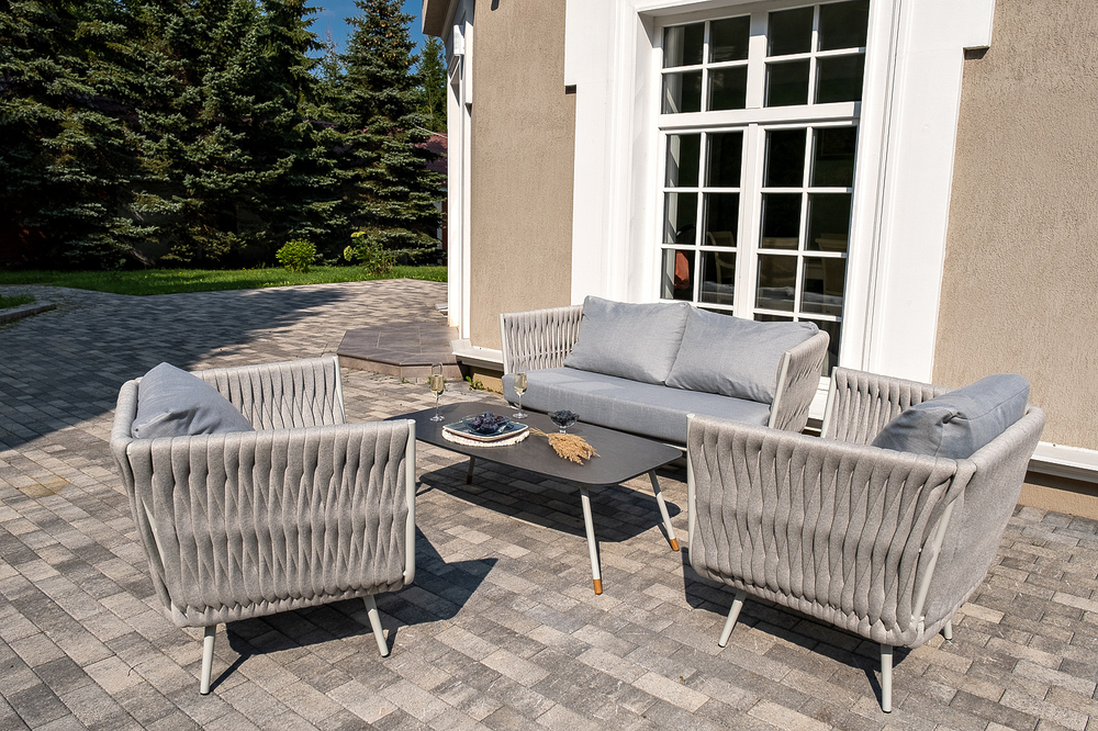 "Монако" лаунж-зона 4-местная из роупа со столом "Верона" (серый гранит), каркас светло-серый, роуп светло-серый