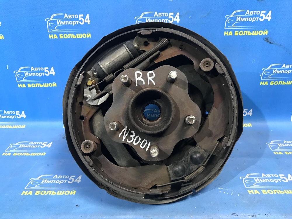 Ступица задняя правая NISSAN R'NESSA 1997-2001