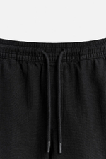 Шорты regular fit из рельефной ткани